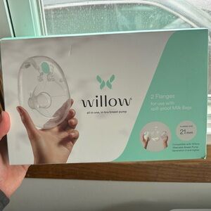 Willow Transparent In-Bra Pump with Mint Accents